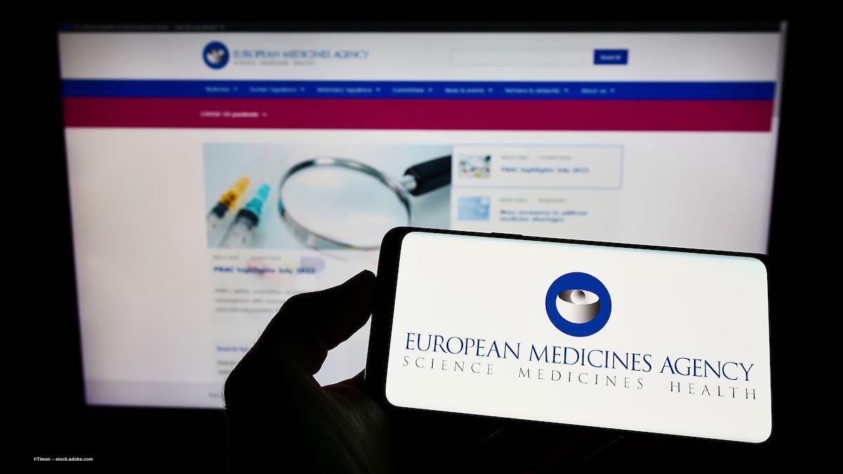 The website for the European Medicines Agency is displayed on both a phone and a computer. Image credit: ©Timon – stock.adobe.com