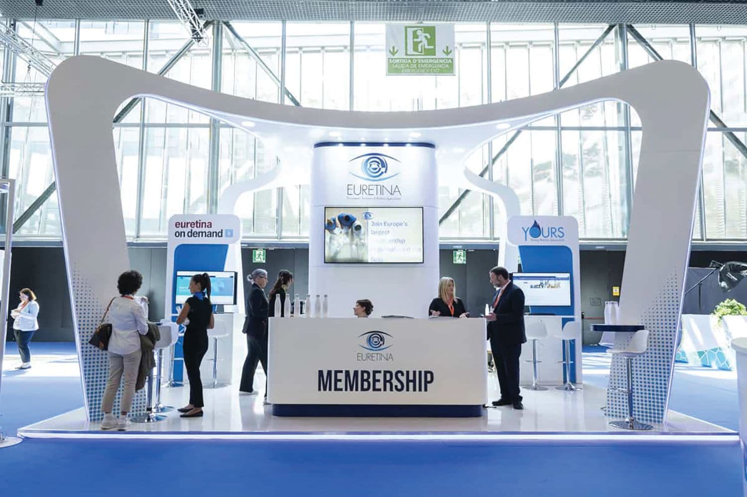 The membership booth for the European Society of Retina Specialists (EURETINA) at this year's EURETINA Congress. Image courtesy of EURETINA.