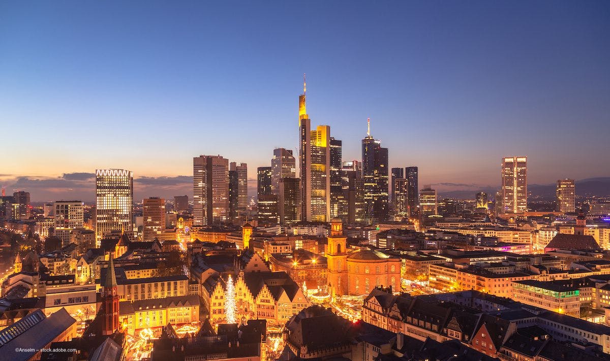 The skyline of Frankfurt at night. Image credit: ©Anselm – stock.adobe.com