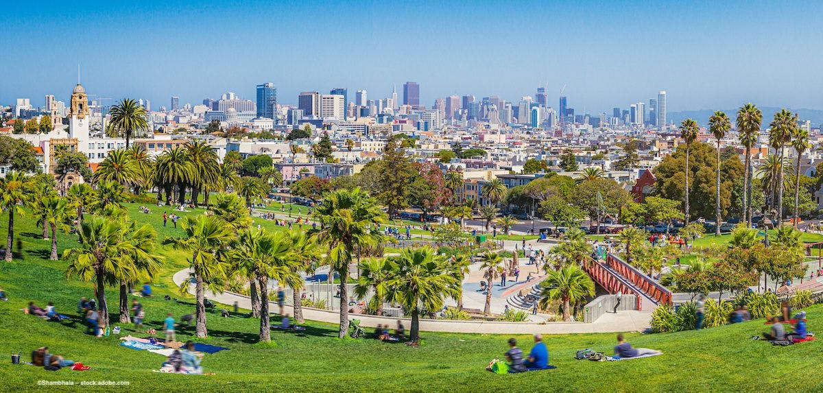 Mission Dolores Park in San Francisco, California, with the skyline visible in the background. Image credit: ©Shambhala – stock.adobe.com
